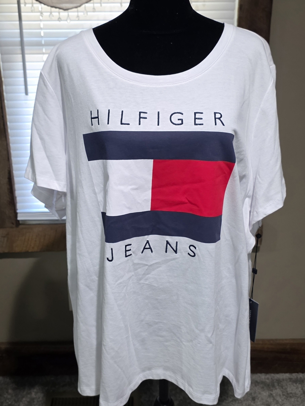 Tommy Hilfiger White and Navy Short Sleeve Crew Tee